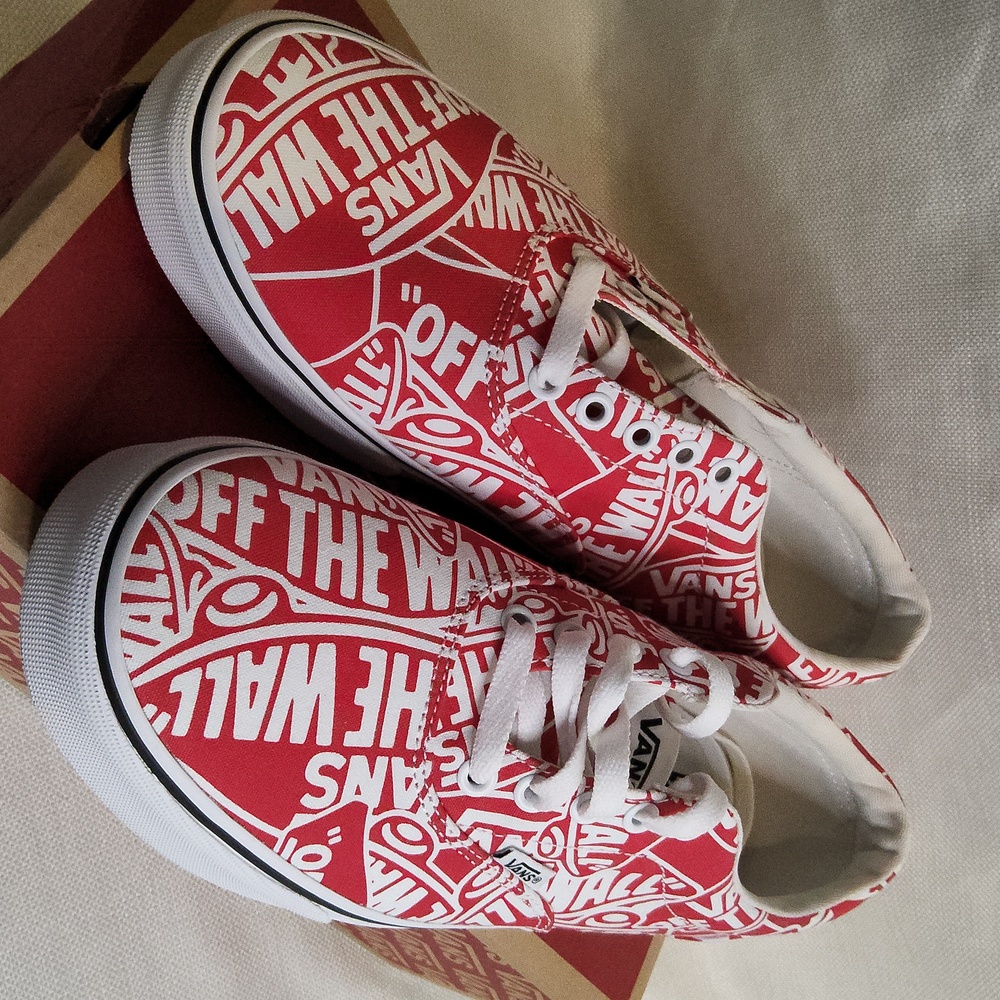 Vans Doheny otw repeat red white logo off the wall 10
